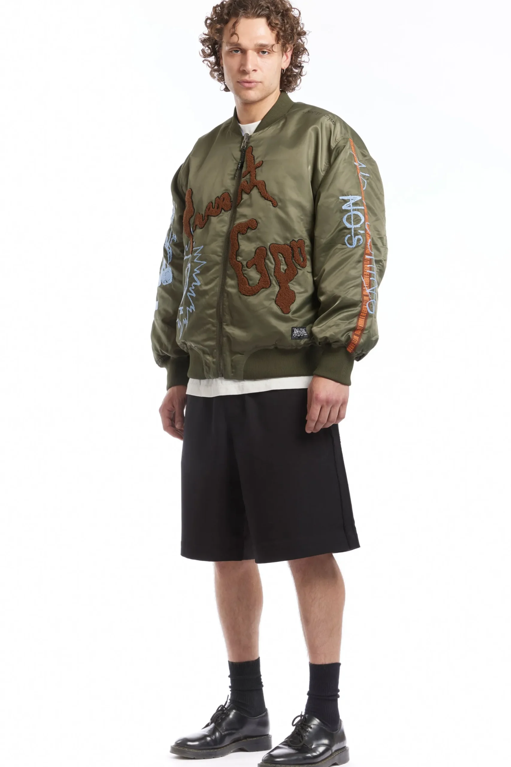 A RUSSELL UNISEX SHORTS