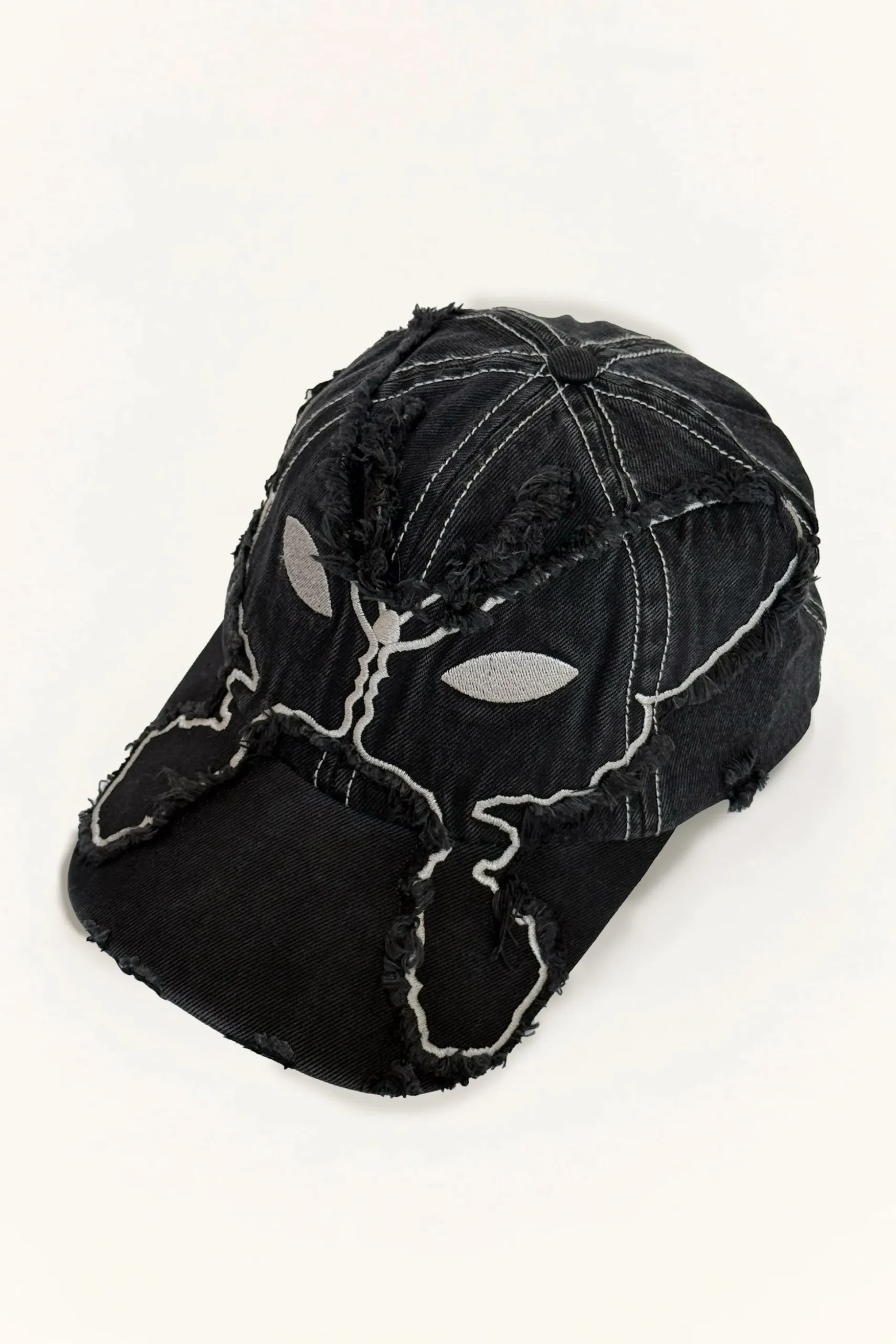 ALIEN KISS FRAYING BASEBALL CAP