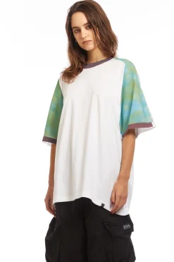 STENCIL RAGLAN S/S TEE WHITE